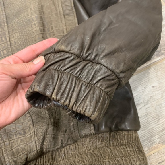 Alan Michaels Croco Embossed Bomber Leather Jacket with Possum Fur - Picture 9 of 16